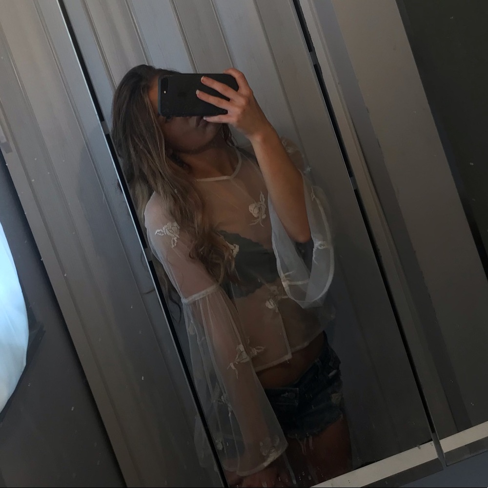 American eagle see through top - Picture 2 of 3